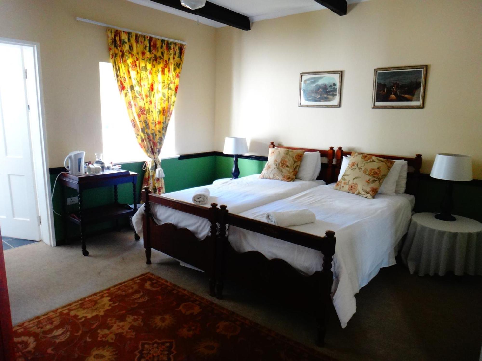 The Historic Pig And Whistle Inn Bathurst Phòng bức ảnh